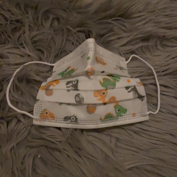 🖤 Children’s Face Mask😷(Dinosaurs) 2packs for $18 - Picture 3 of 4